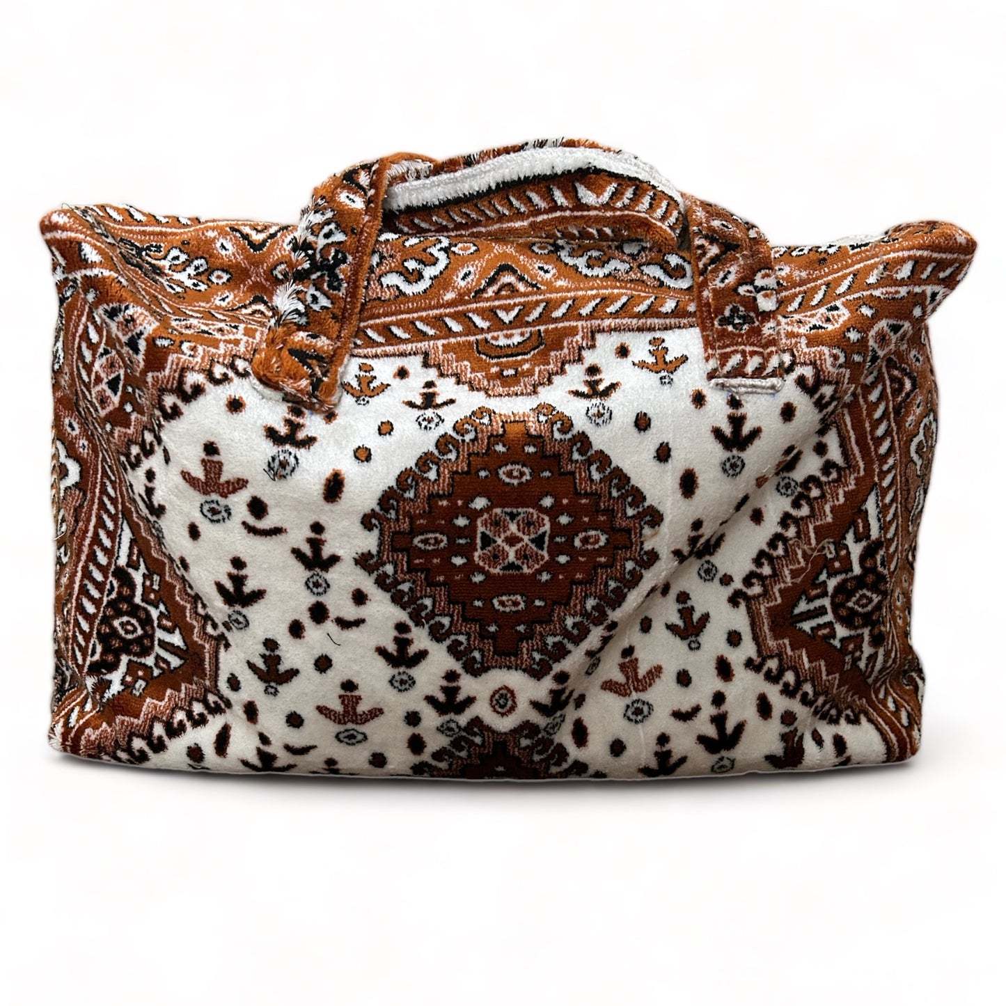 Weekend bag made of carpet fabric in rust color with white