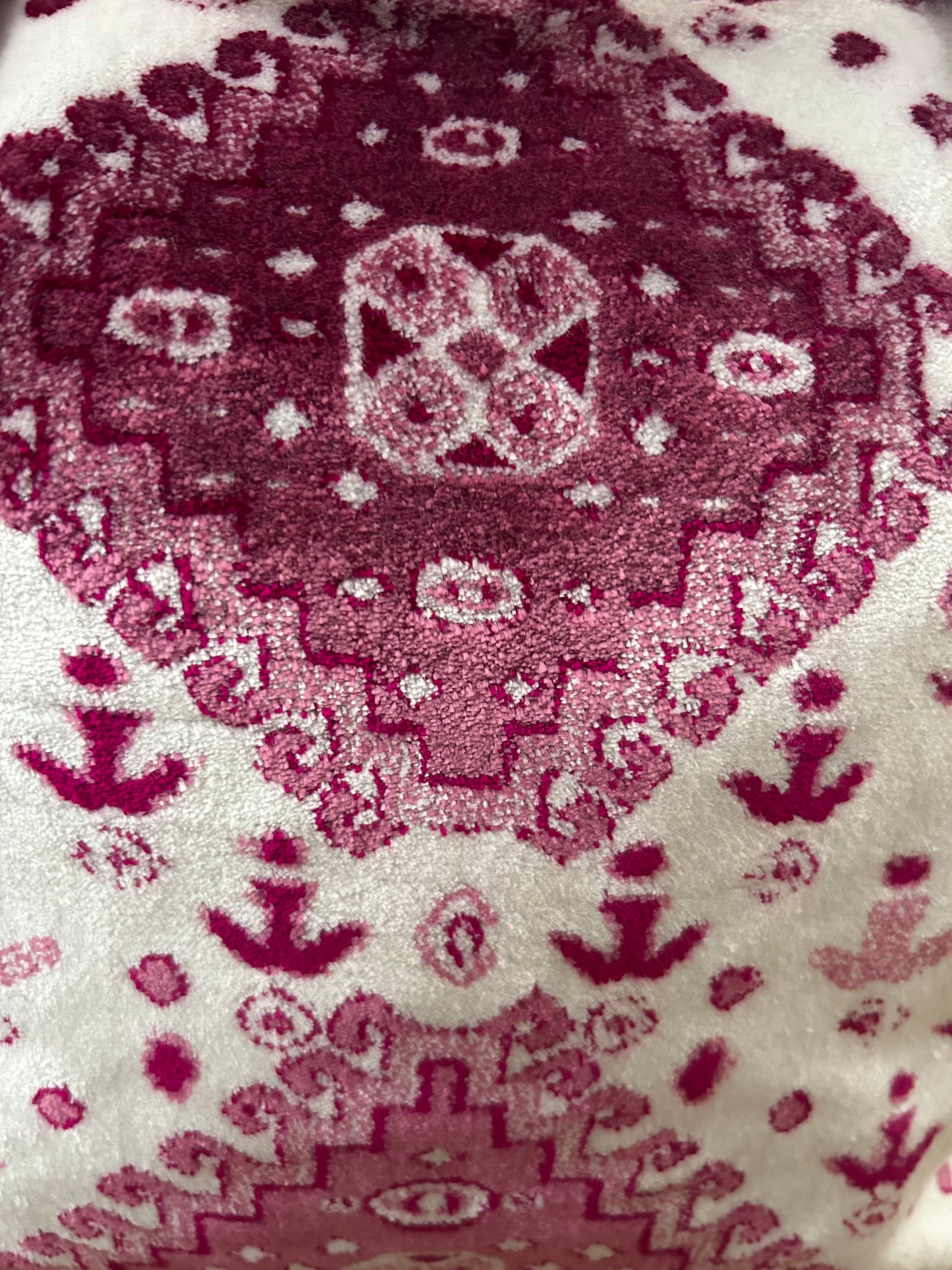 Tas van tapijtstof met rits roze