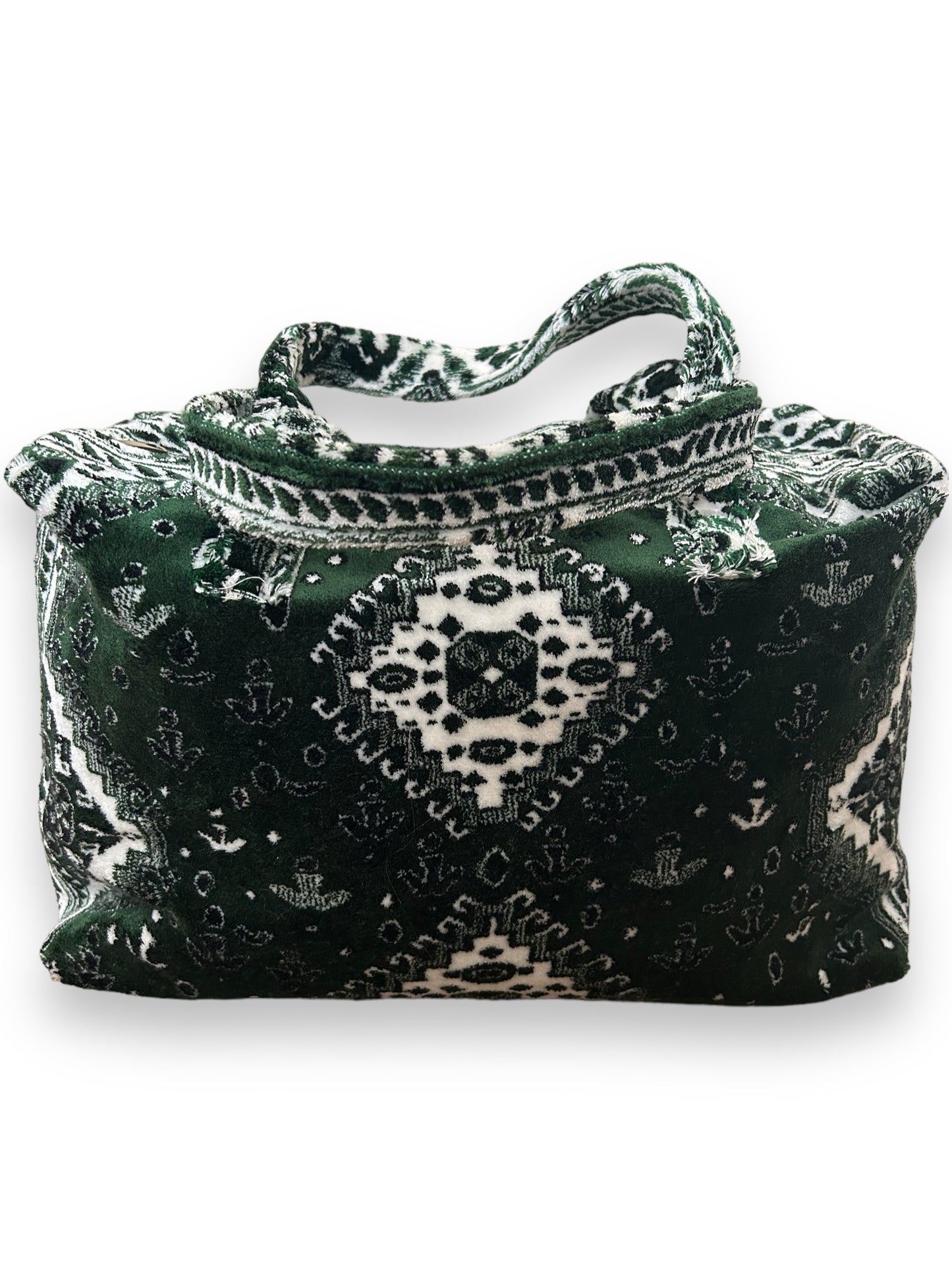 Bag made of carpet fabric with zipper green